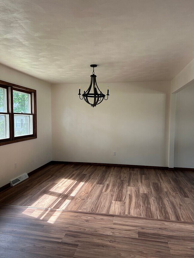 Foto del edificio - 4704 Oakland St