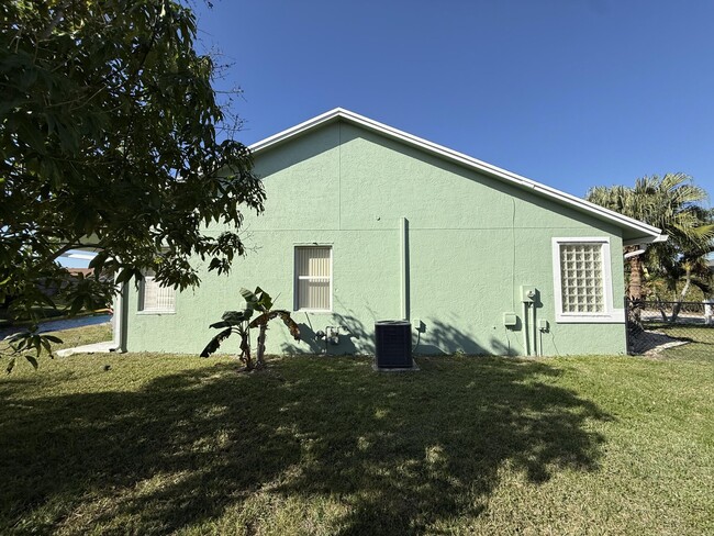 Foto del edificio - 1168 Hatteras Cir