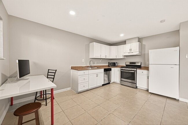 Photo - 1529 Wirt Rd Apartment