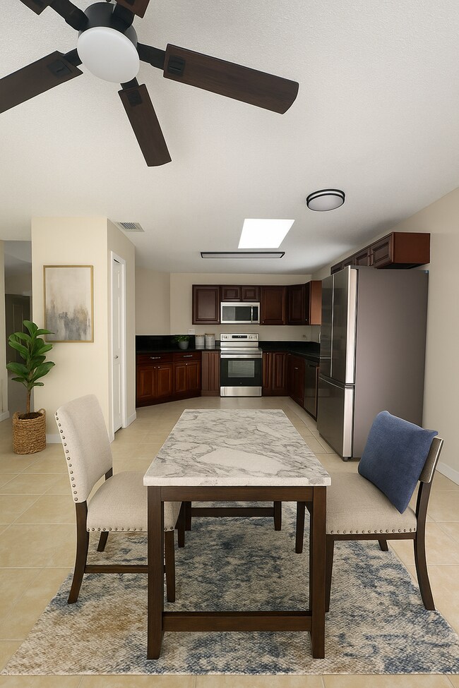 Foto del edificio - 3/2 LARGE corner lot in Polk County Poinciana