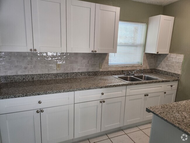 Building Photo - 4269 NW 89th Ave