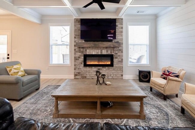 Photo - ONE MONTH FREE ON A 14 MONTH LEASE SPECIAL!! TOUR TODAY! House