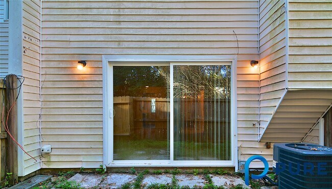 Building Photo - 308 Percival Rd