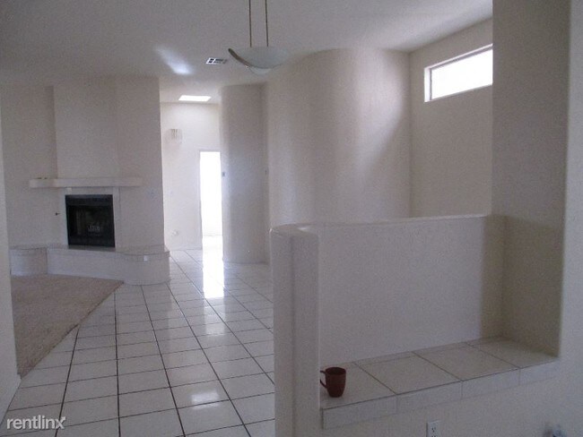 Building Photo - 3 br, 2 bath House - 655 Stone Canyon Drive