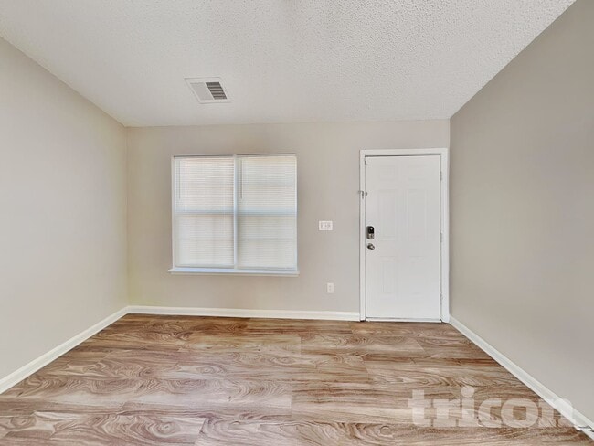 Building Photo - 2904 Westwinds Ct