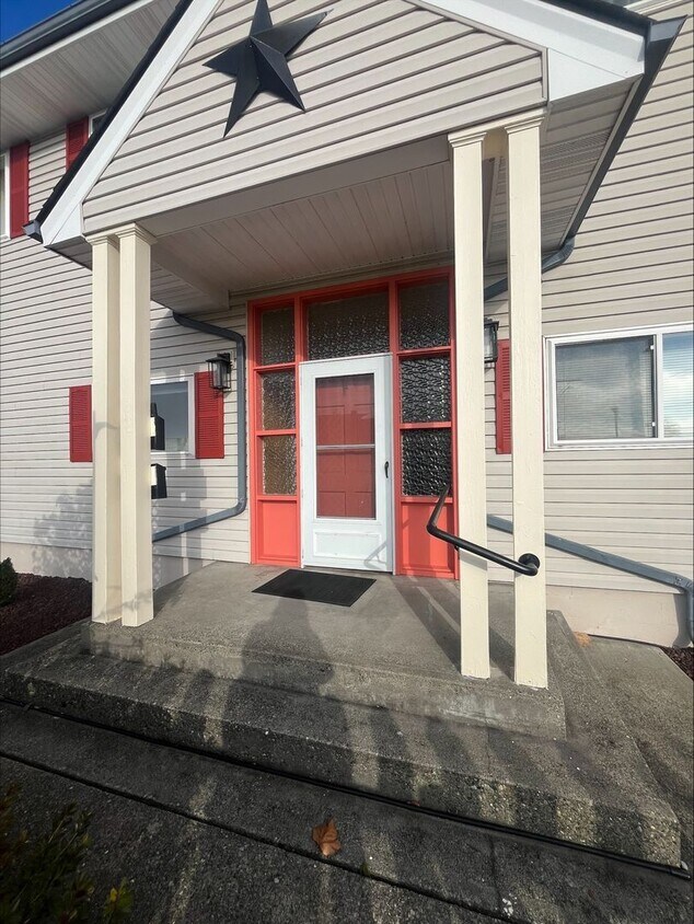 40 SE 3rd St, Chehalis, WA 98532 House Rental in Chehalis, WA