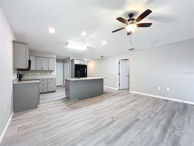 Building Photo - 7091 Tamarind Way