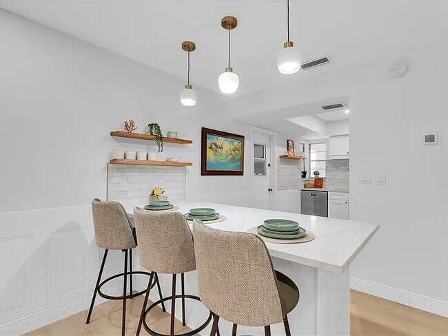 Foto del edificio - 8236 Brentwood Rd