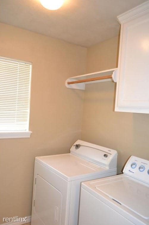 Building Photo - 2 br, 2 bath Duplex - 1009 Sun Meadow Ct 1011