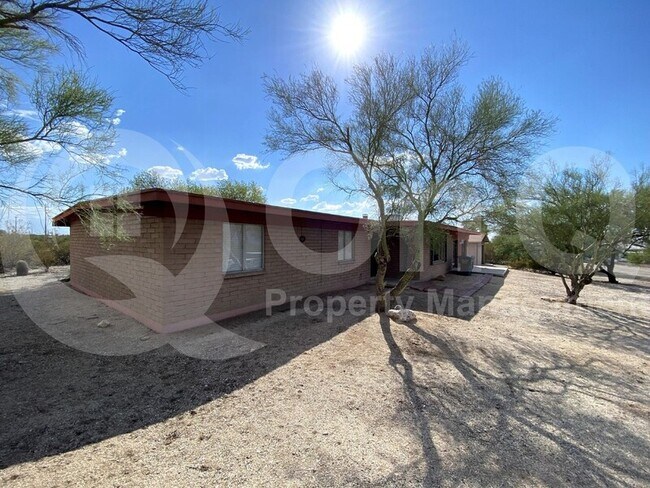 Building Photo - 1010 Camino De Las Colinas