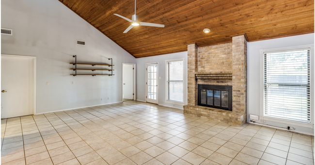 Living Room - 3602 Quiet Meadow St