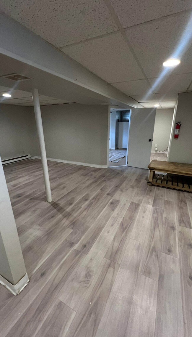 Building Photo - 322 S Clinton St