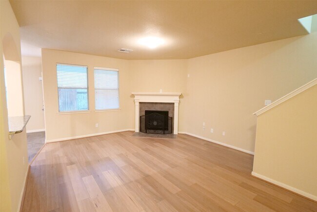 Foto del edificio - 26427 Longview Creek Dr