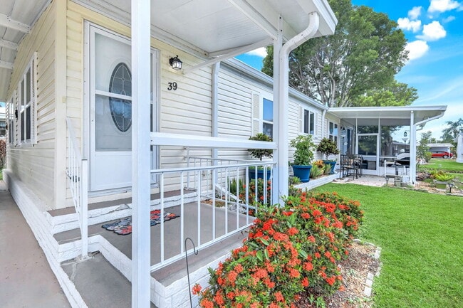 Foto del edificio - Furnished 2BR/2BA Home in Jamaica Bay Vill...