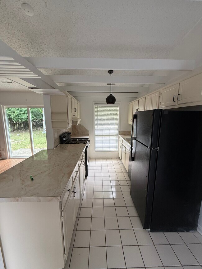 Foto del edificio - 6533 Deermont Ct