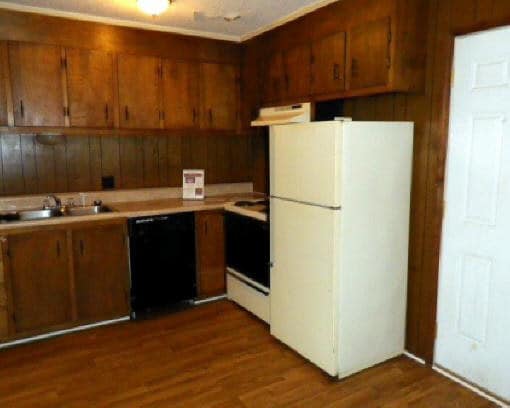 Primary Photo - 3620 Yarborough Ave