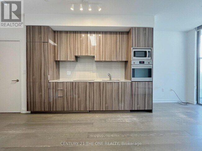 Photo du bâtiment - 11-511 Wellesley St W