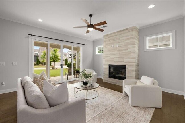 Building Photo - 6320 Halcyon Garden Dr