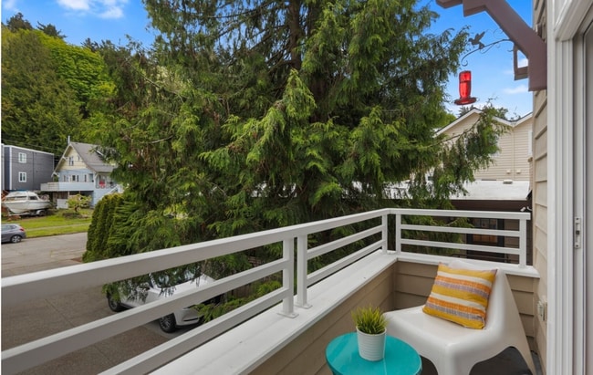 Building Photo - 4135 Chilberg Ave SW