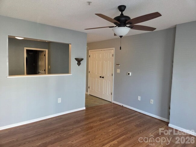 Building Photo - 118 Steam Engine Dr