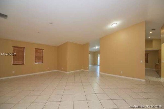 Building Photo - 14915 SW 139th Pl