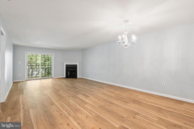 Foto del edificio - 192 Valley Stream Ln