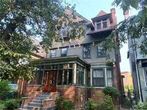 Building Photo - 115 Bidwell Pkwy