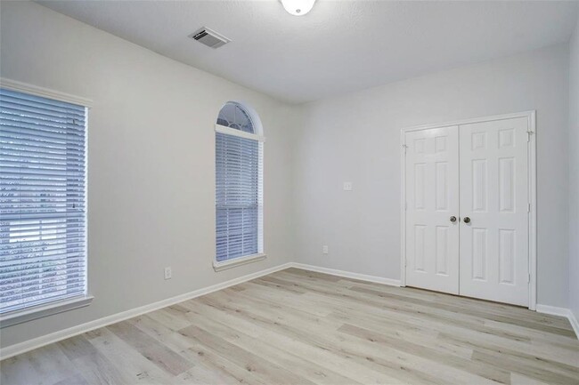 Foto del edificio - Quail Creek Drive, Pearland, TX 77584 - 4 ...