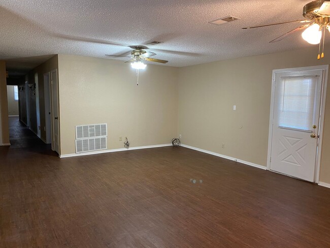 Building Photo - 5/2.5/2 coming soon!