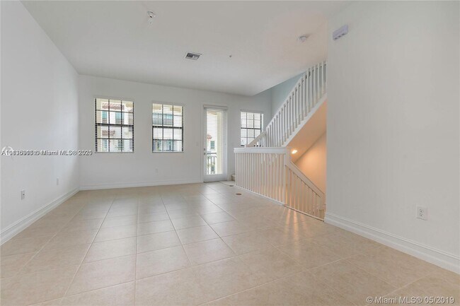 Building Photo - 11512 SW 14th St