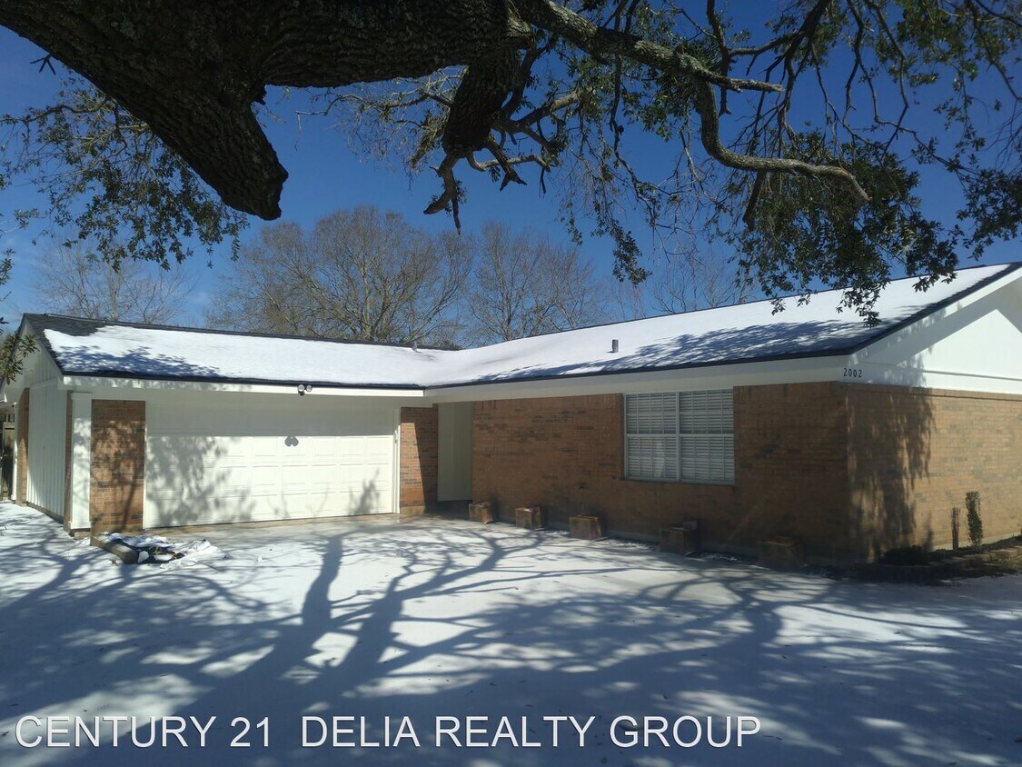 Primary Photo - 3 br, 2 bath House - 2002 Glenhaven St.