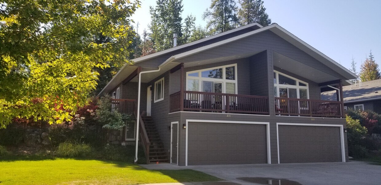 231 Fox Hollow Ln, Whitefish, MT 59937 House Rental in Whitefish, MT