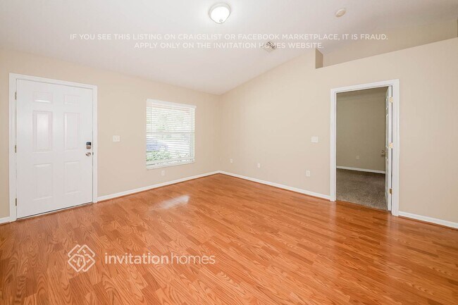 Foto del edificio - 2803 95th St E