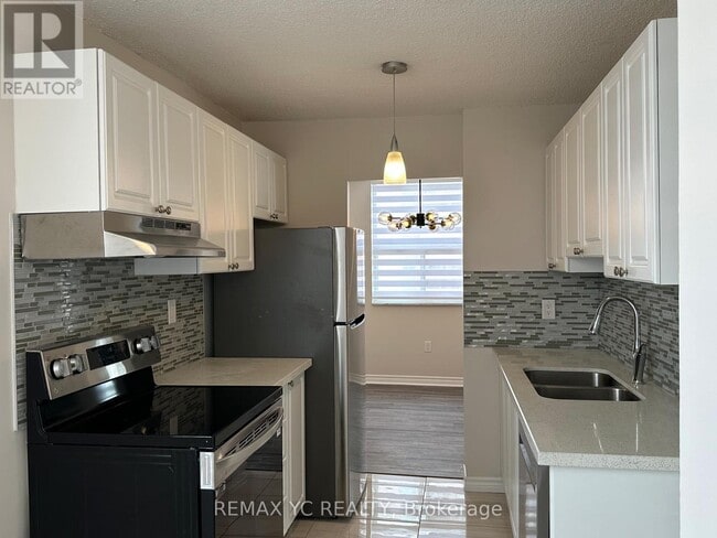 Photo du bâtiment - 205 Hilda Ave