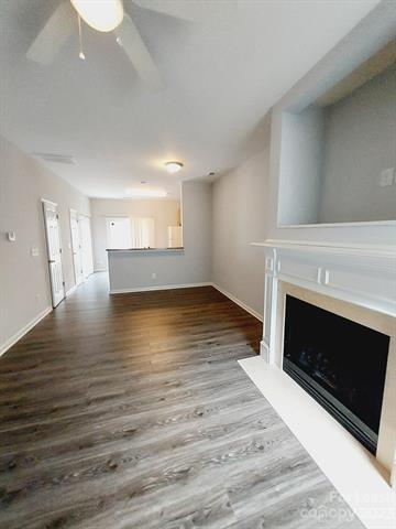 Building Photo - 8730 Twined Creek Ln