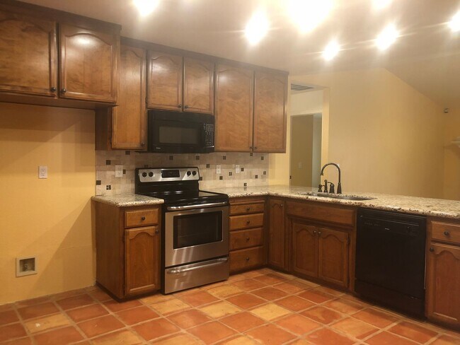 Foto del edificio - 1213 Chetwood Dr