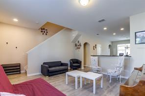 Building Photo - 12442 Langstaff Dr