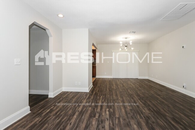 Building Photo - 1472 Wyndcliff Drive