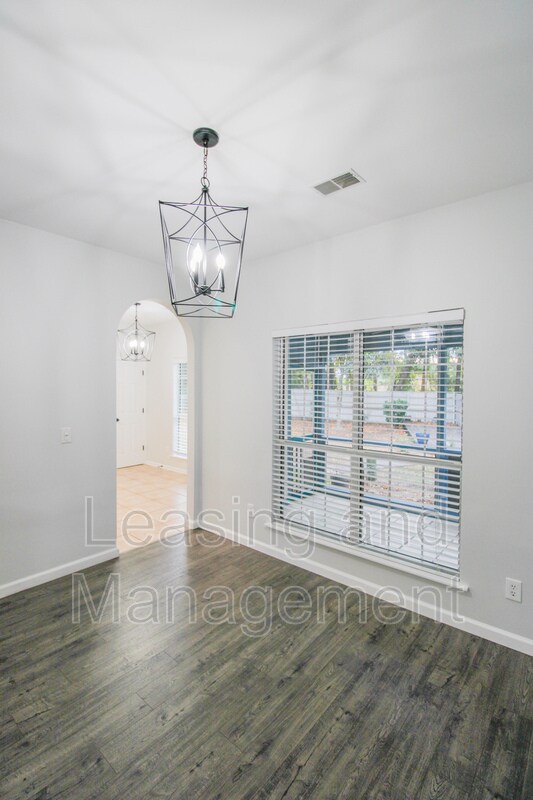 Building Photo - 541 Antebellum Ln