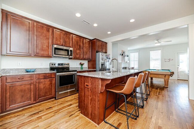 Building Photo - 312 Granite Mill Boulevard, Chapel Hill, N...