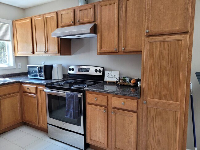 Foto del edificio - 4331 Aldergate Dr