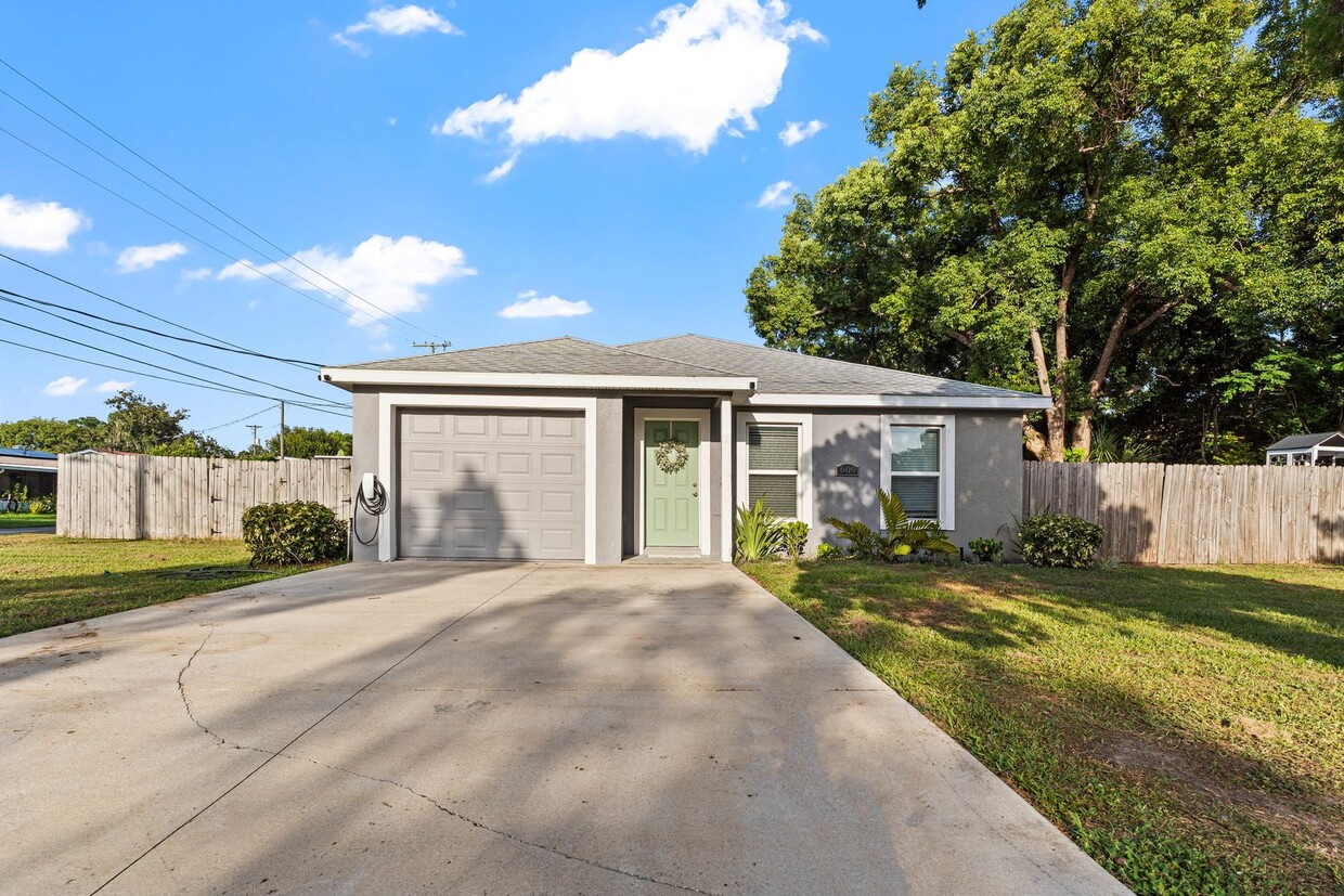 Foto principal - 609 NE 11th Ave