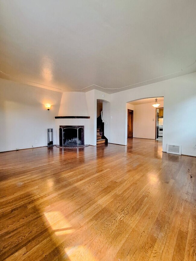 Foto del edificio - 1505-1507 Lincoln Ave
