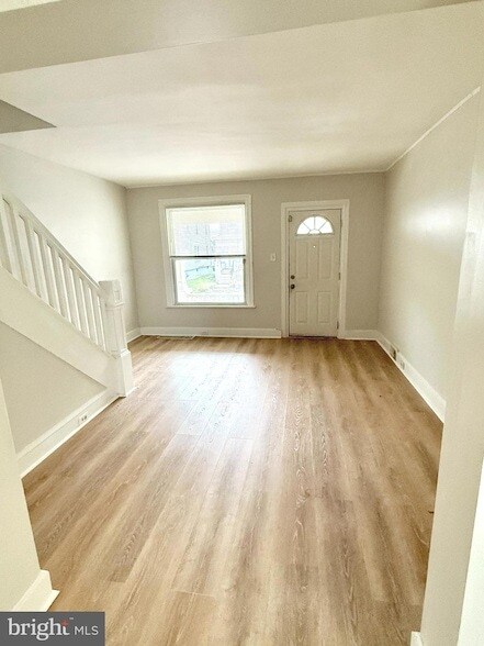 Foto del edificio - 1235 Maple St