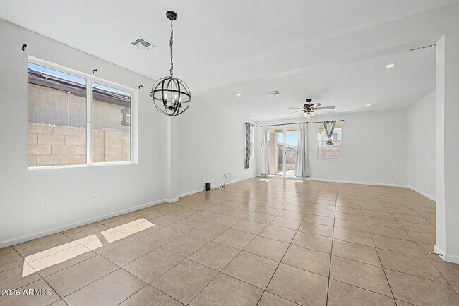 Foto del edificio - 17865 W Daley Ln