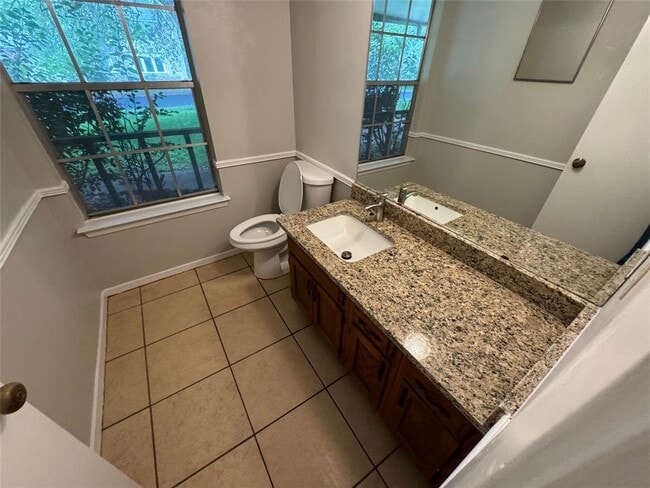 Building Photo - 4204 Everest Ln