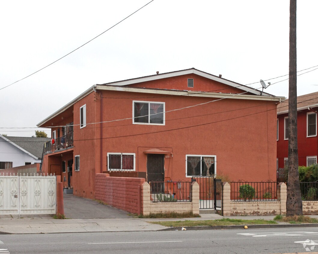 Foto principal - 611 Adams Blvd