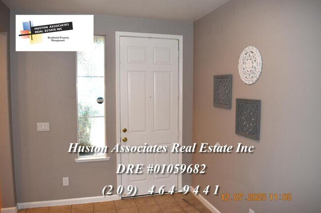 Foto del edificio - 1933 Cielito Dr