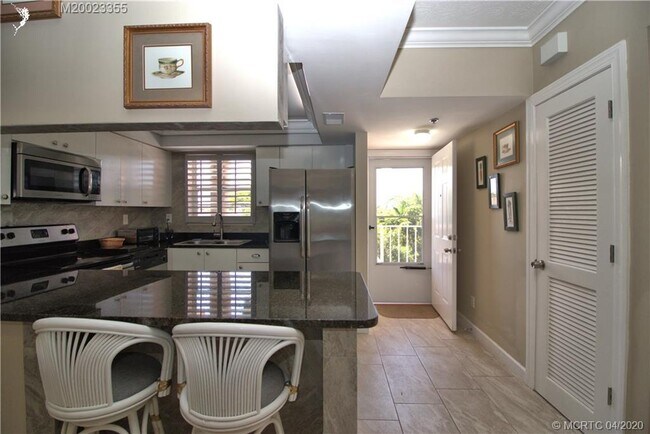 Foto del edificio - 2950 SE Ocean Blvd