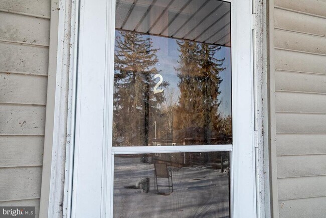 Foto del edificio - 95 New Freedom Rd